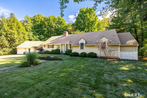 49 Apple Hill Road West Hartford CT 06117