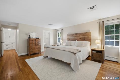 49 Apple Hill Road West Hartford CT 06117