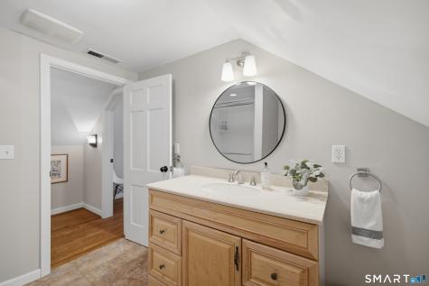 49 Apple Hill Road West Hartford CT 06117