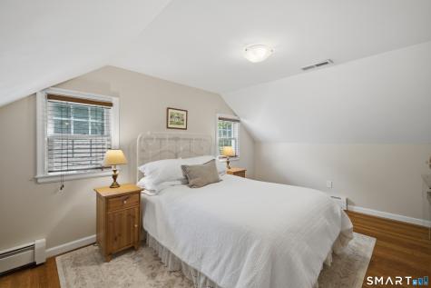 49 Apple Hill Road West Hartford CT 06117
