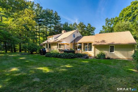 49 Apple Hill Road West Hartford CT 06117