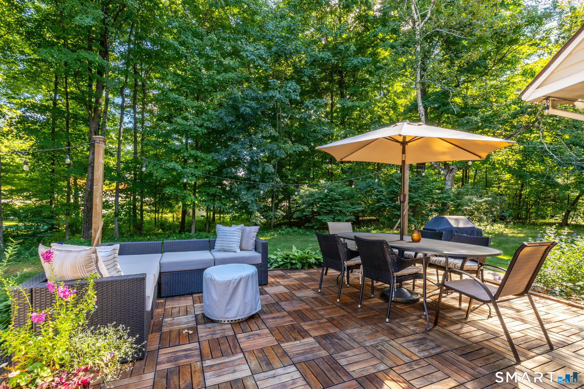 49 Apple Hill Road West Hartford CT 06117