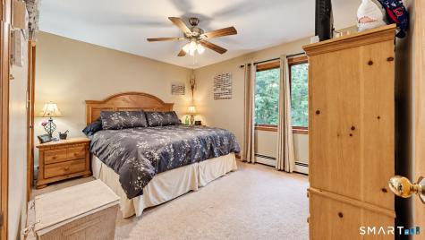 17 Pier Court Milford CT 06460