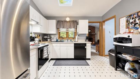 17 Pier Court Milford CT 06460
