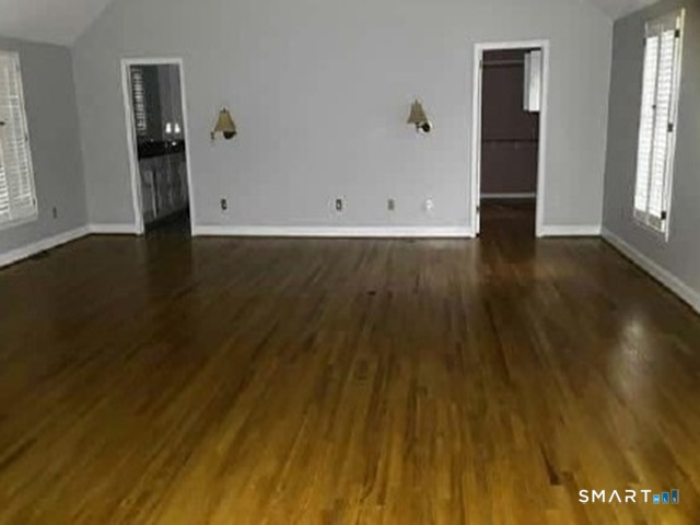 49 Pilgrim Road West Hartford CT 06117