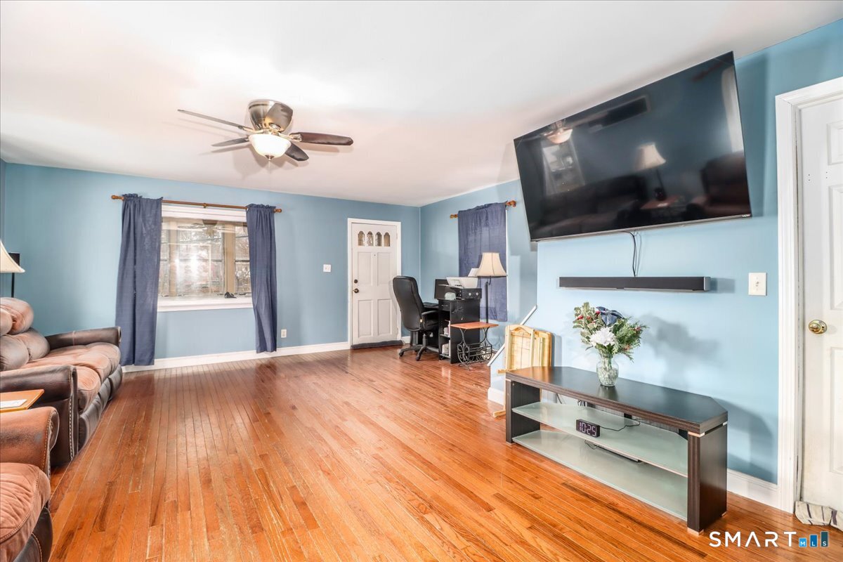 2 Reeds Lane Stratford CT 06614