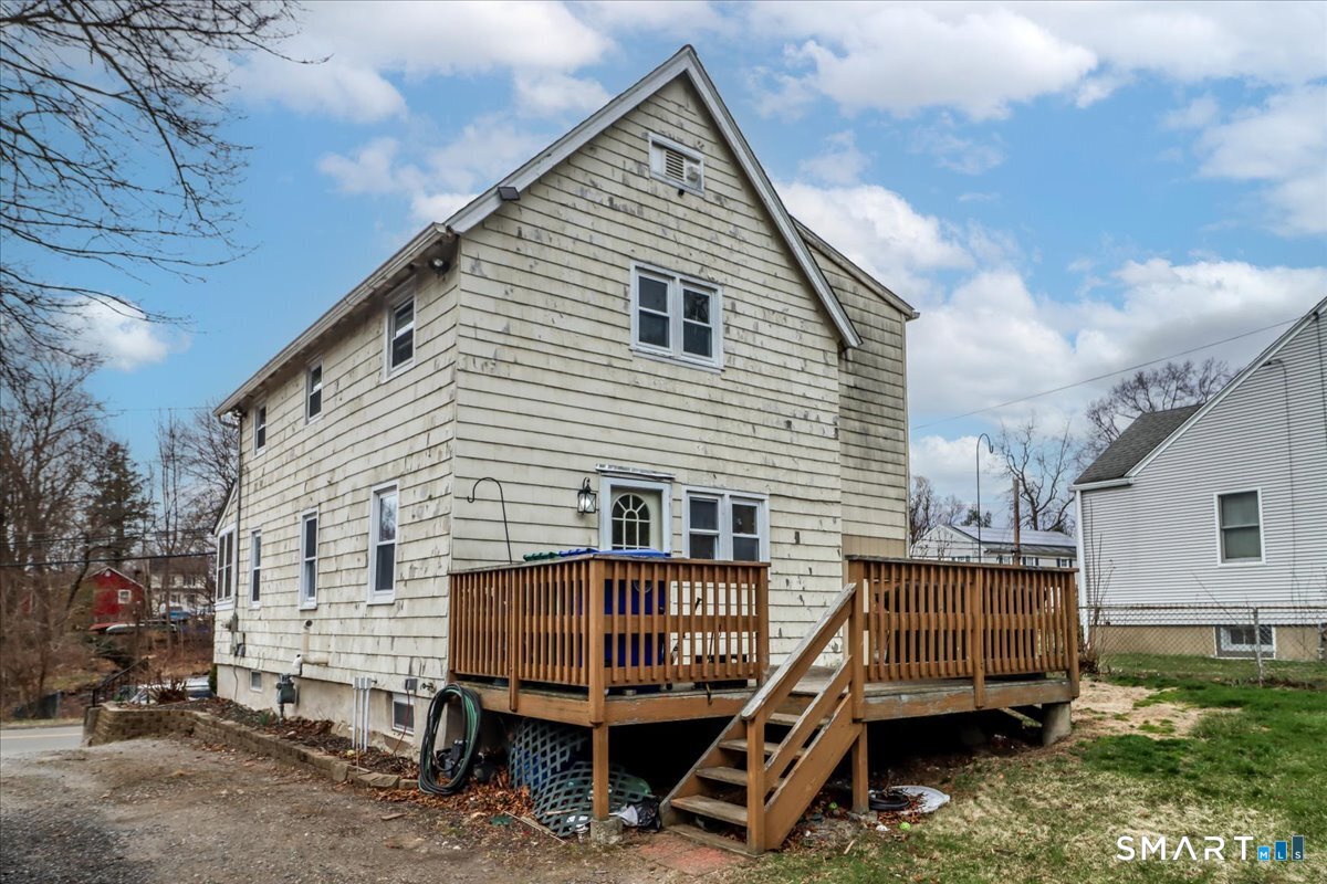 2 Reeds Lane Stratford CT 06614