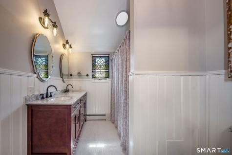 24 Cottage Place Old Saybrook CT 06475
