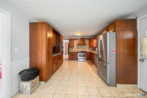 154 Parklawn Drive Waterbury CT 06708