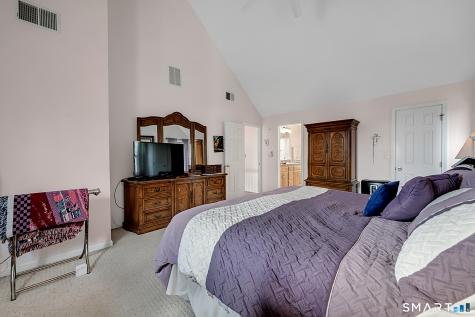 22 Commodore Hull Drive Derby CT 06418