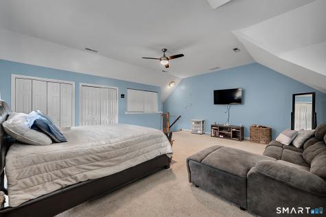 22 Commodore Hull Drive Derby CT 06418