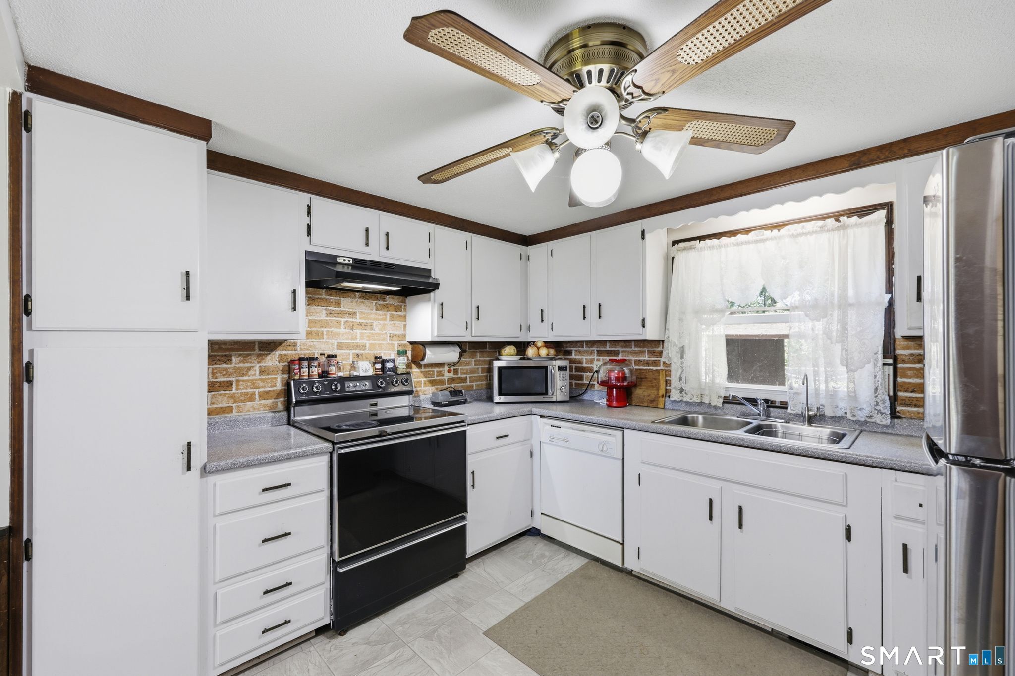 142 Jackson Drive Suffield CT 06093