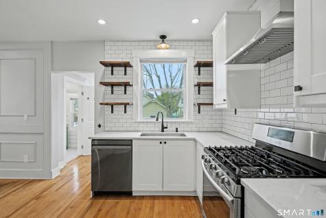 38 Beecher Place New Haven CT 06512
