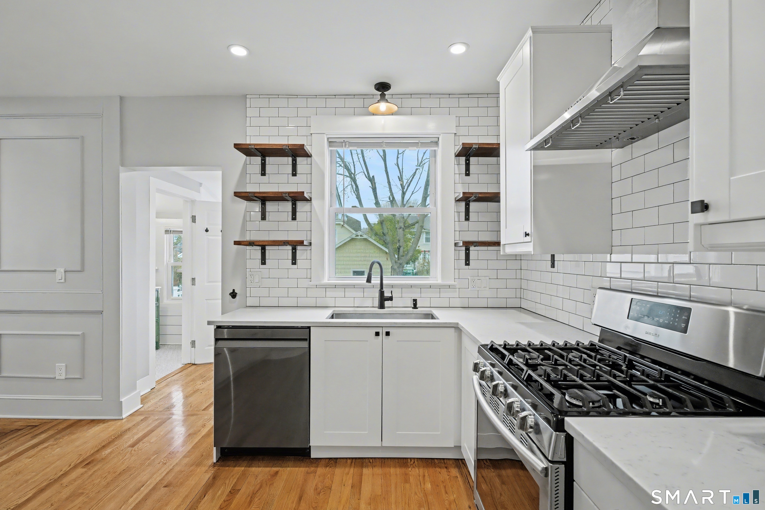 38 Beecher Place New Haven CT 06512