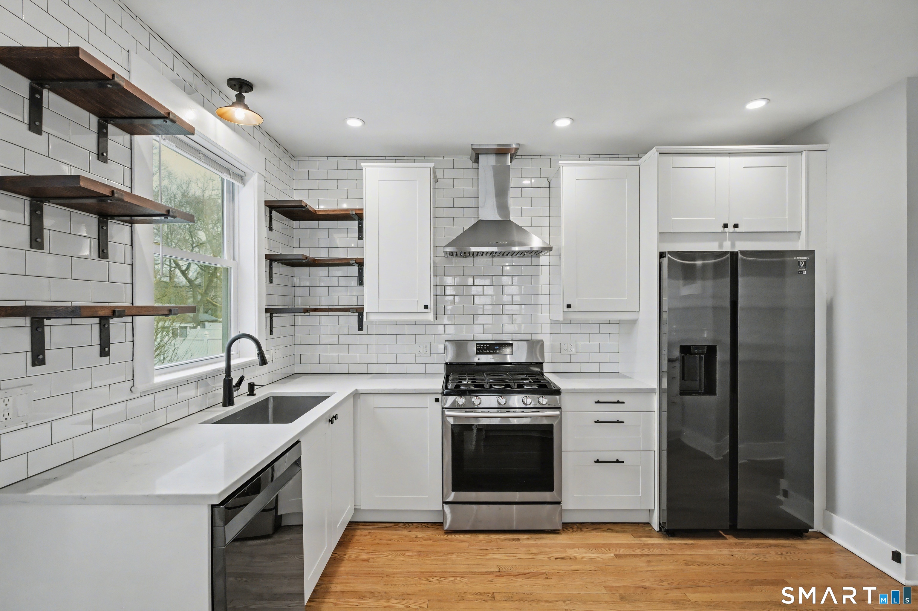 38 Beecher Place New Haven CT 06512