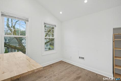 38 Beecher Place New Haven CT 06512