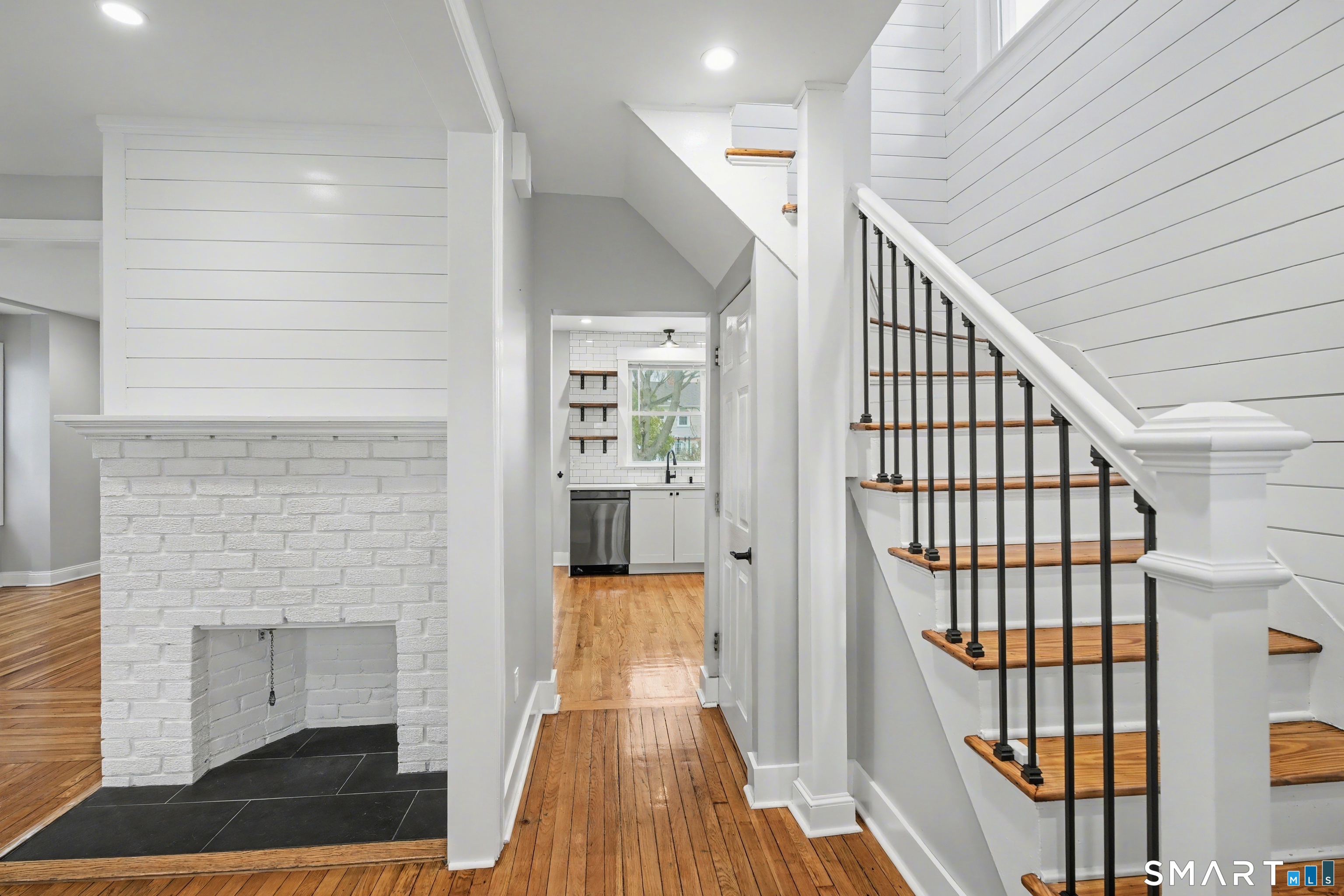 38 Beecher Place New Haven CT 06512