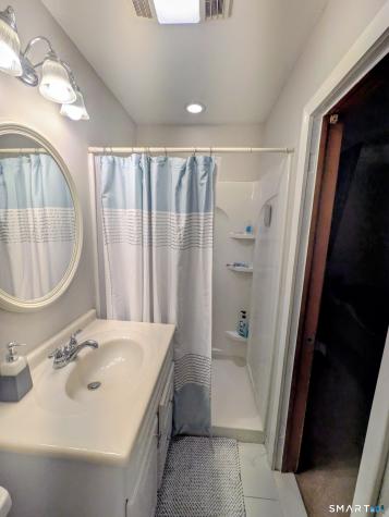 30 Fairfield Road Oxford CT 06478