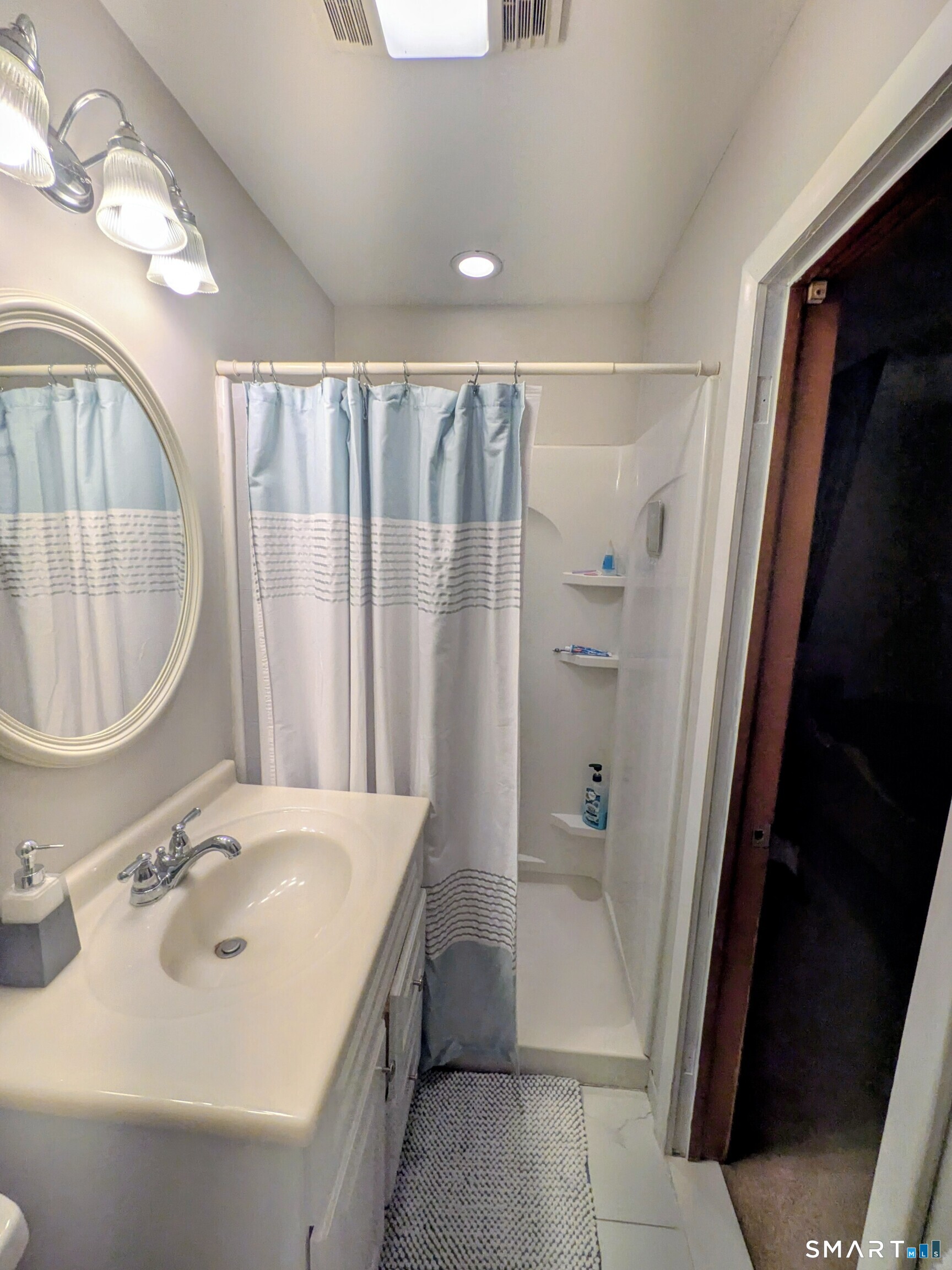 30 Fairfield Road Oxford CT 06478
