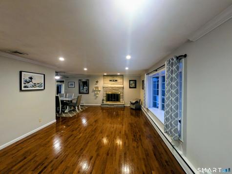 30 Fairfield Road Oxford CT 06478