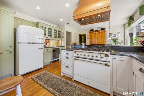 303 Beacon Hill Drive Cheshire CT 06410