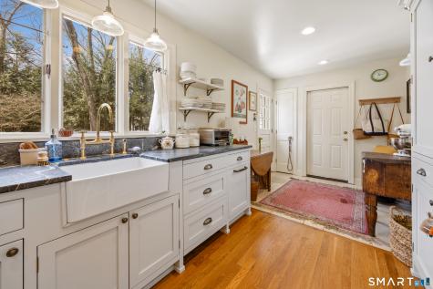 303 Beacon Hill Drive Cheshire CT 06410