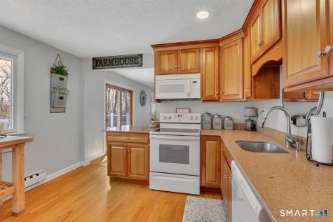12 Woodhaven Drive Portland CT 06480