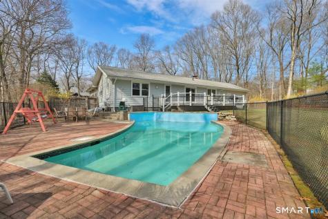 12 Woodhaven Drive Portland CT 06480