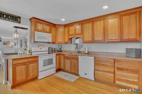12 Woodhaven Drive Portland CT 06480