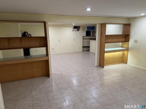 8 Reichelt Terrace Ansonia CT 06401