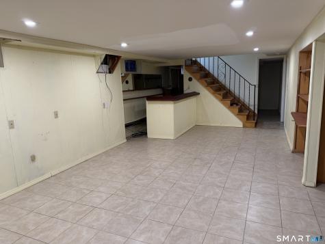 8 Reichelt Terrace Ansonia CT 06401