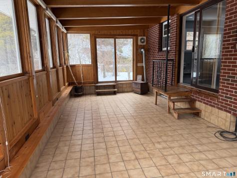 8 Reichelt Terrace Ansonia CT 06401