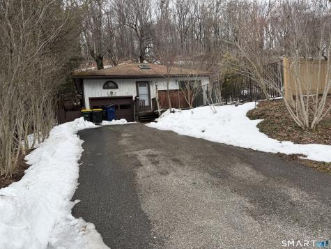 8 Reichelt Terrace Ansonia CT 06401