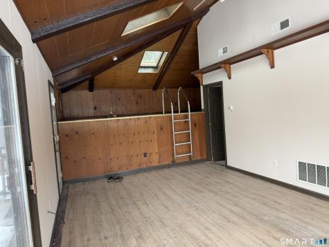 8 Reichelt Terrace Ansonia CT 06401