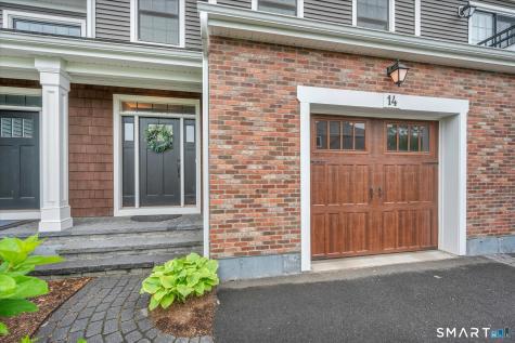 14 Yorkshire Court Farmington CT 06032