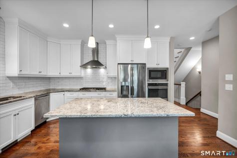 14 Yorkshire Court Farmington CT 06032