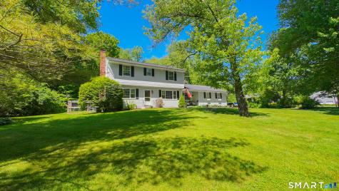 27 Powder Horn Hill Brookfield CT 06804