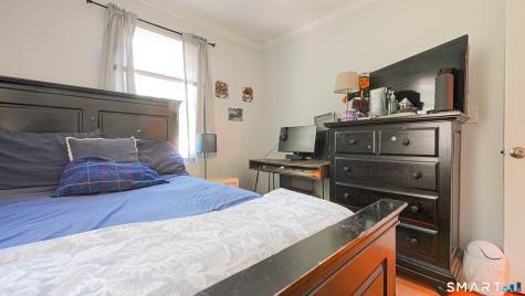 27 Powder Horn Hill Brookfield CT 06804