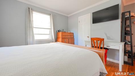 27 Powder Horn Hill Brookfield CT 06804