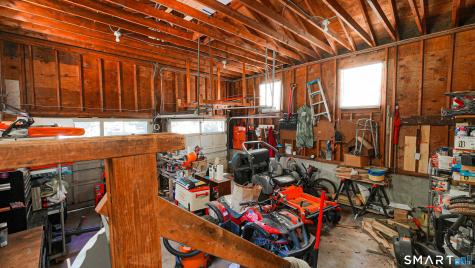 27 Powder Horn Hill Brookfield CT 06804