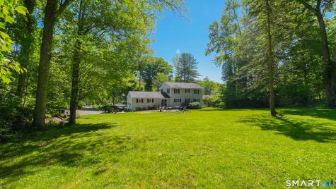 27 Powder Horn Hill Brookfield CT 06804