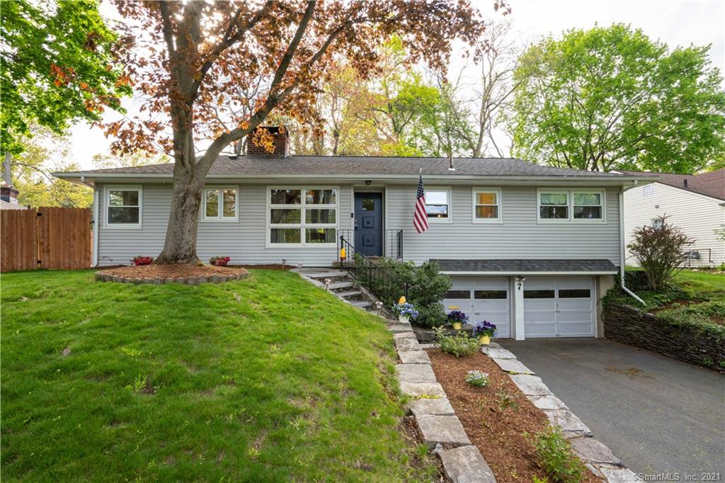 7 Race Brook Road West Hartford CT 06107