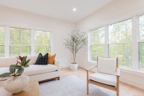 5 Delivery Lane New Milford CT 06776