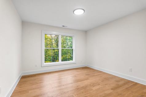 5 Delivery Lane New Milford CT 06776