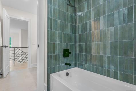 5 Delivery Lane New Milford CT 06776