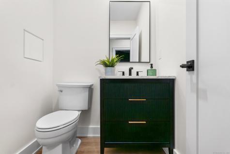 5 Delivery Lane New Milford CT 06776