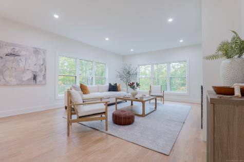 5 Delivery Lane New Milford CT 06776