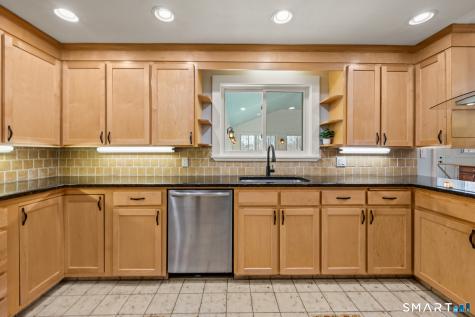 700 Royal Lane Orange CT 06477