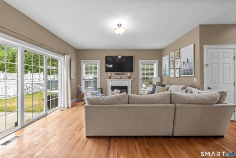 117-B Newgate Road Oxford CT 06478