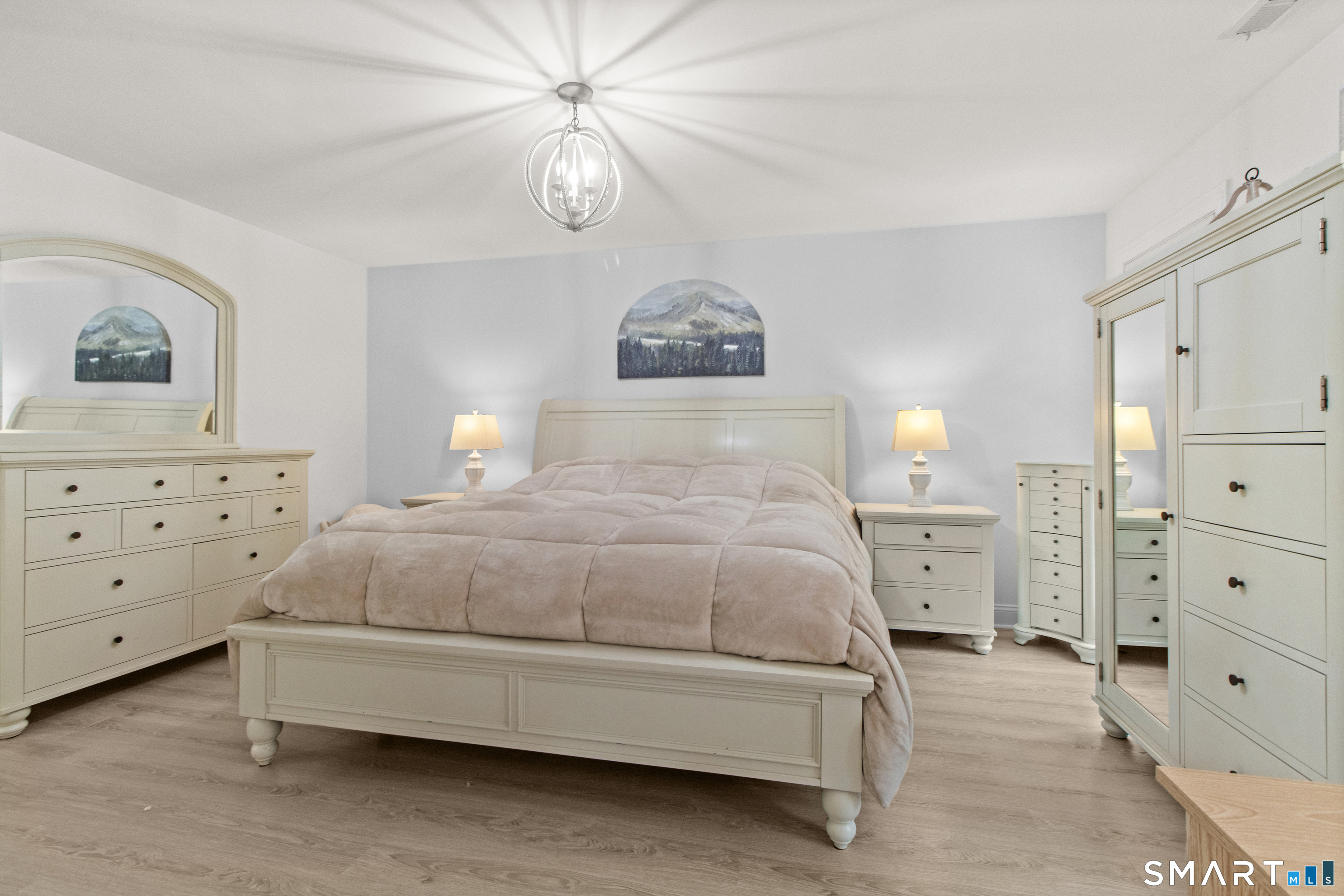 117-B Newgate Road Oxford CT 06478